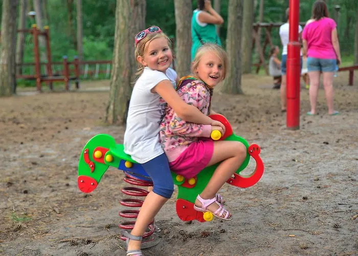 Komandor * Pogorzelica (Gmina Rewal)